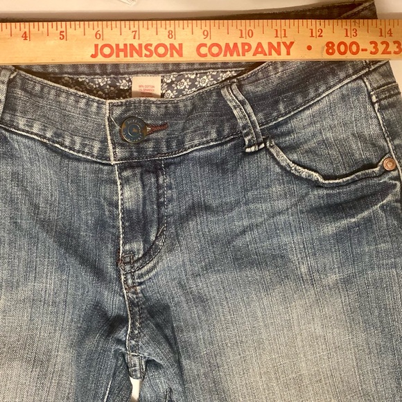 Mossimo Supply Co Extra Wide Jeans Low Rise Juniors 7 Light Blue Wash Distressed - Picture 10 of 14